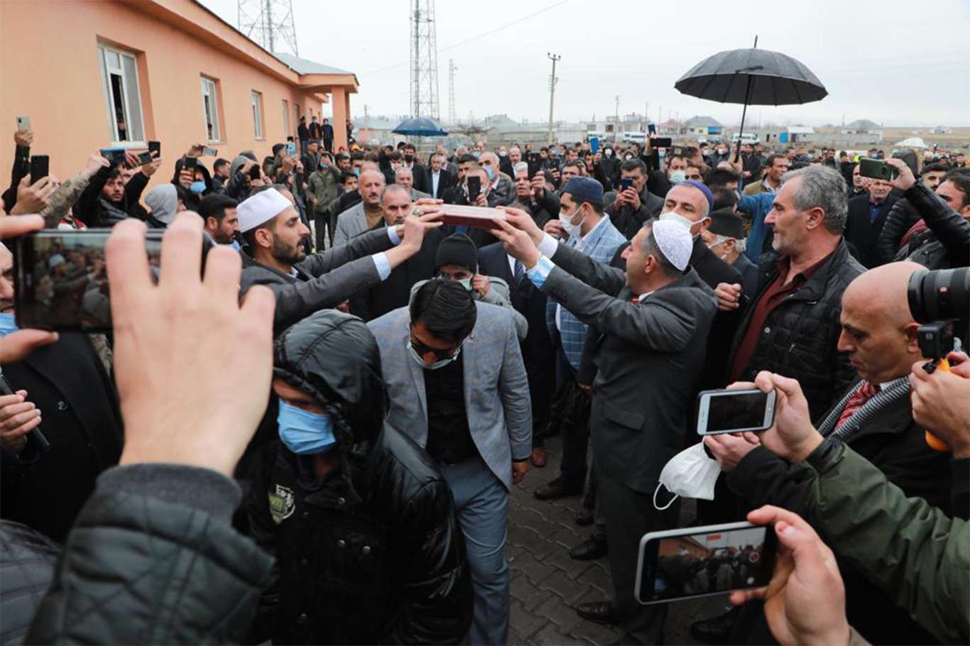 Bitlis'te 3 yıldan bu yana süren husumet barışla sonuçlandı
